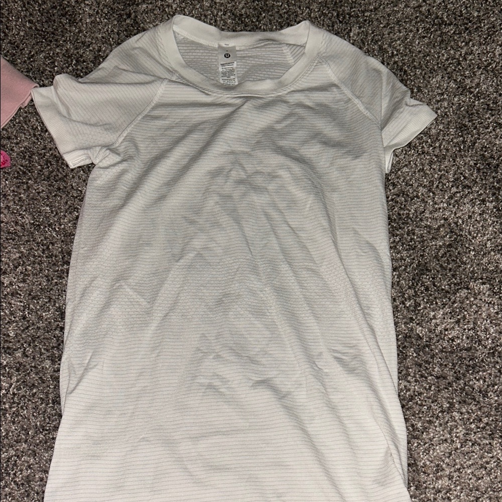 womens Lululemon white swiftly